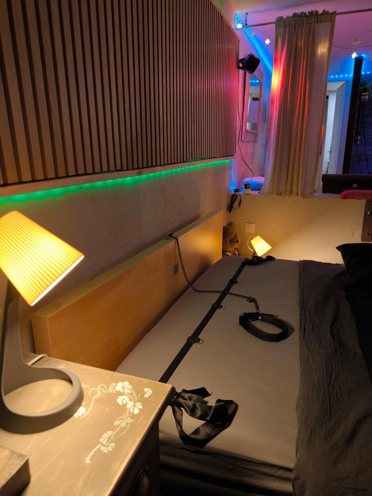 Love-Room Discret 40 M2 Bormes Les Mimosas Village Avec Terrasse Exteriör bild