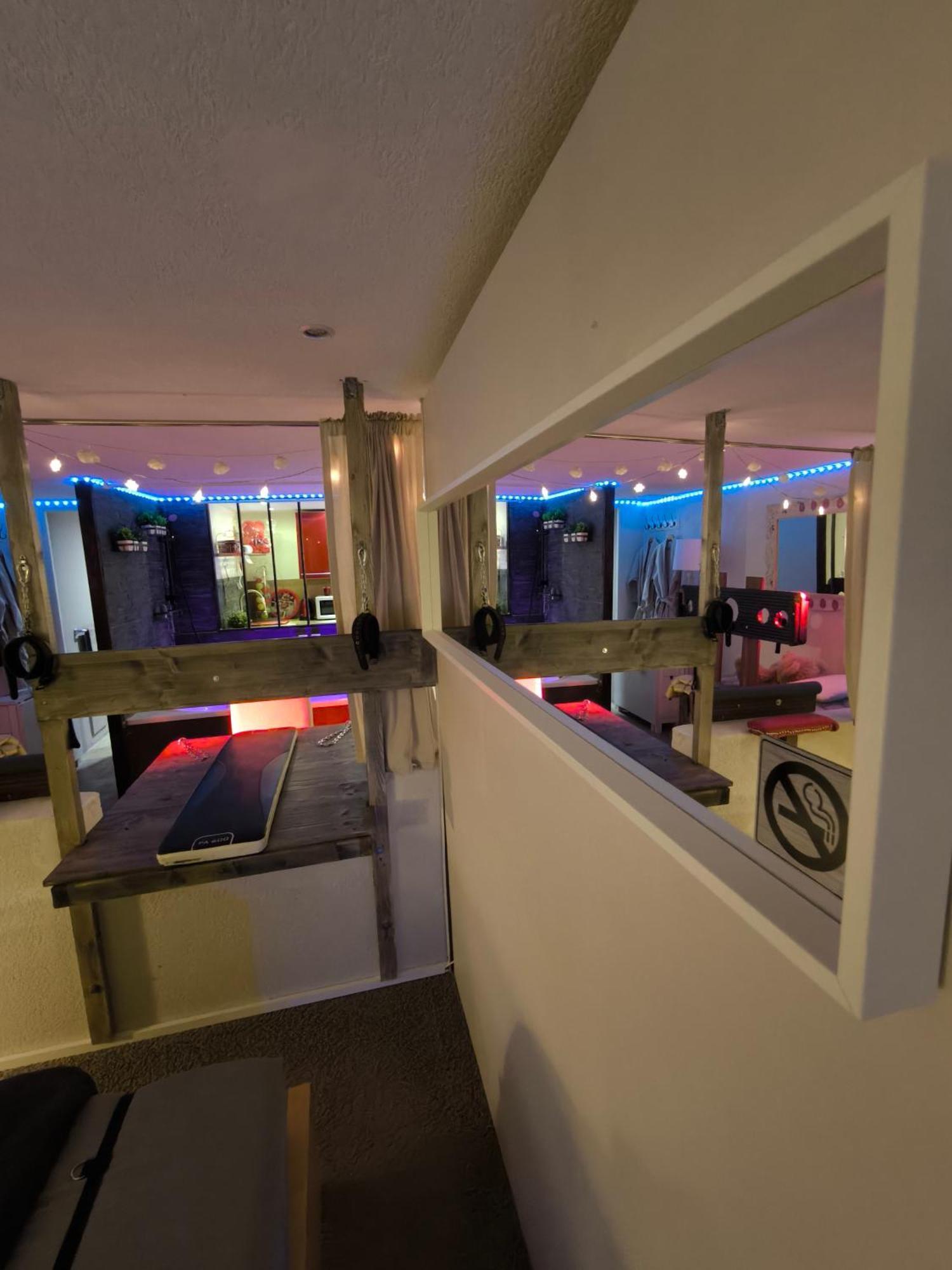 Love-Room Discret 40 M2 Bormes Les Mimosas Village Avec Terrasse Exteriör bild
