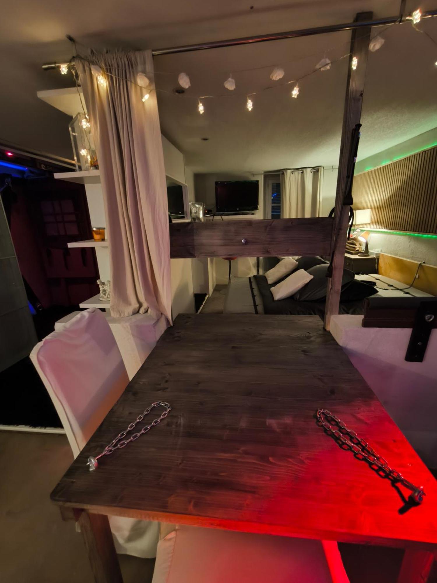 Love-Room Discret 40 M2 Bormes Les Mimosas Village Avec Terrasse Exteriör bild
