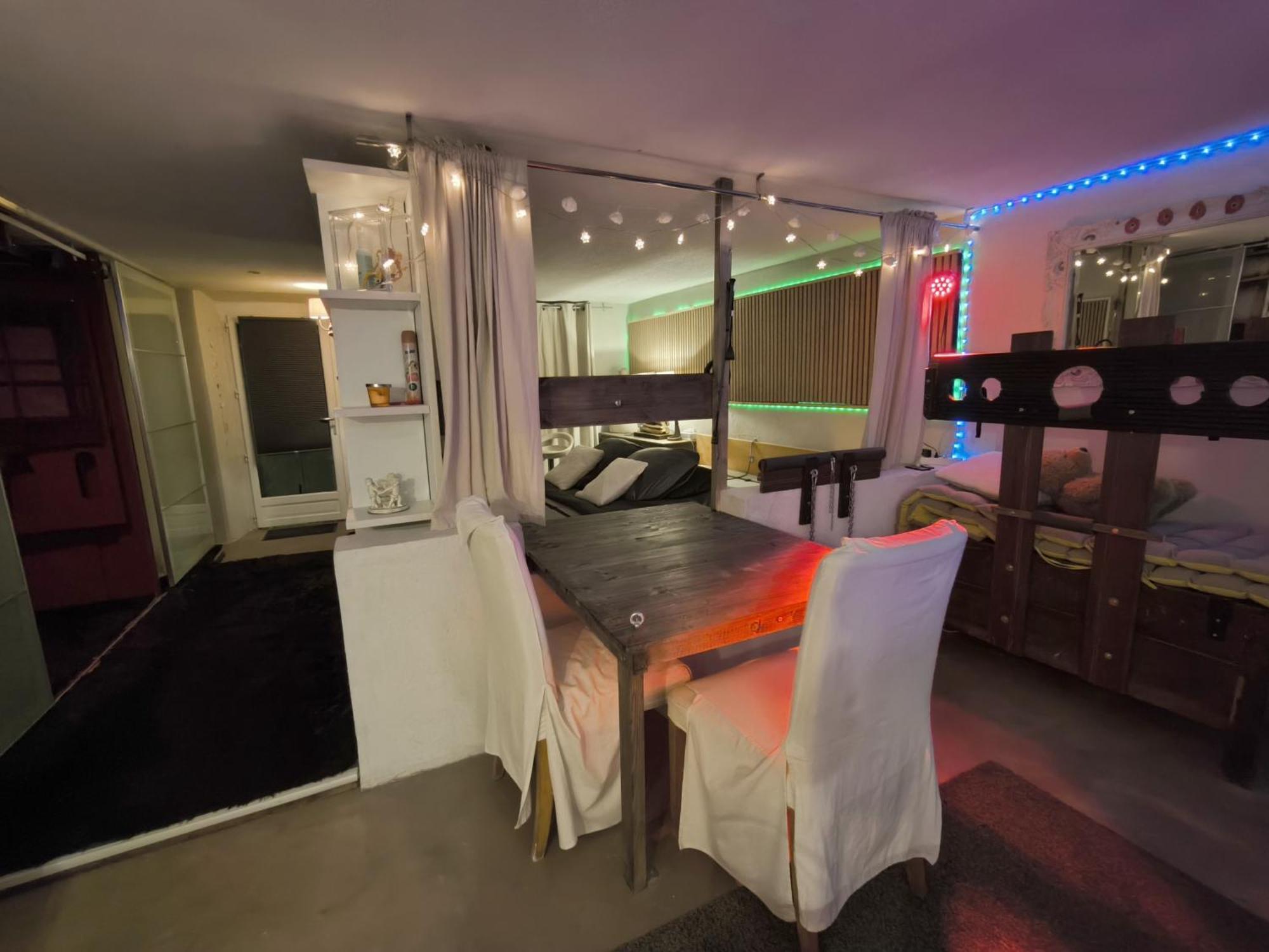 Love-Room Discret 40 M2 Bormes Les Mimosas Village Avec Terrasse Exteriör bild